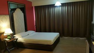 Room thumbnail 10