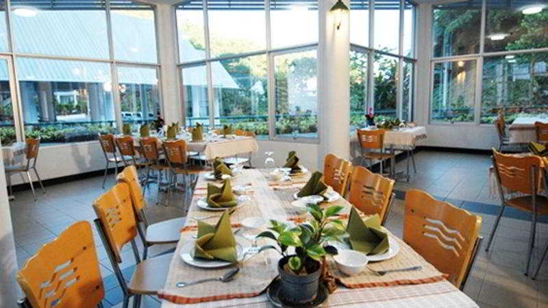 Restaurant thumbnail 4