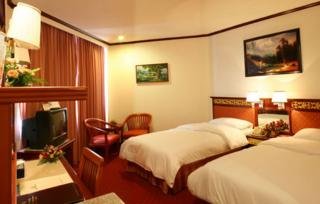 Room thumbnail 3