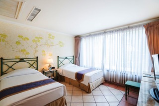 Room thumbnail 42