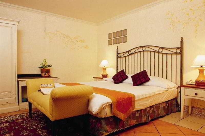 Room thumbnail 7
