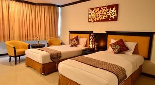 Room thumbnail 5