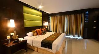 Room thumbnail 12