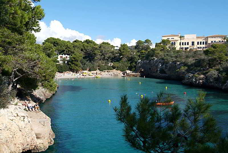 Beach
 di Ferrera Beach