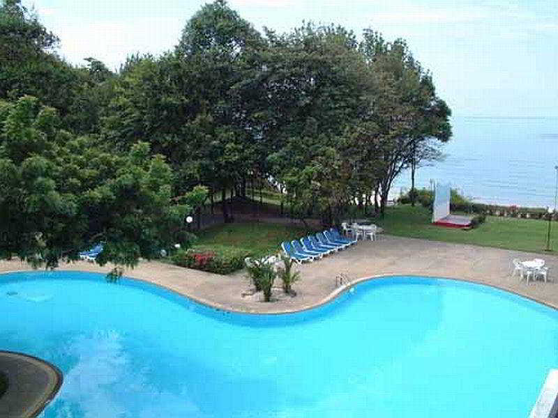 Pool thumbnail 2