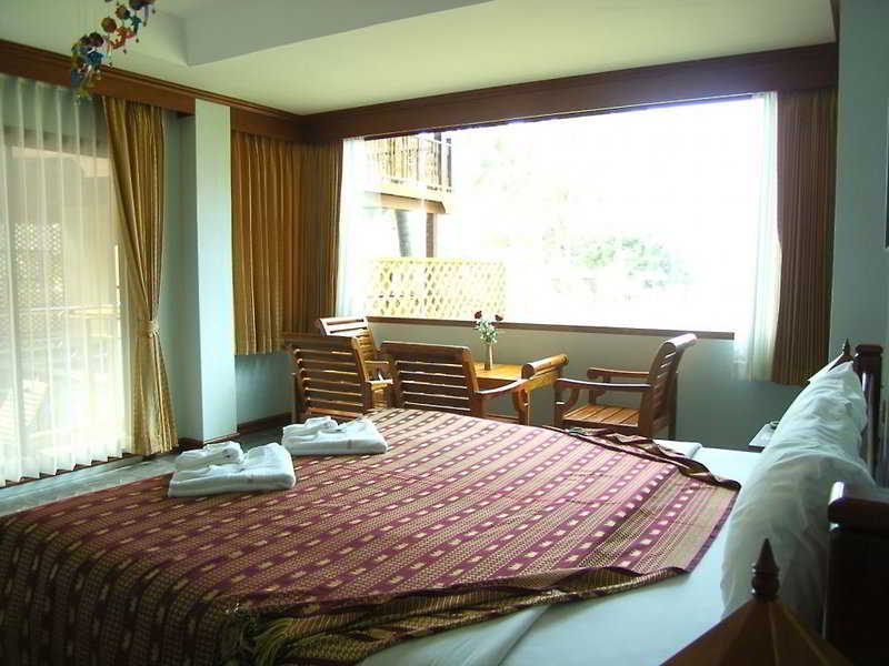 Room thumbnail 5
