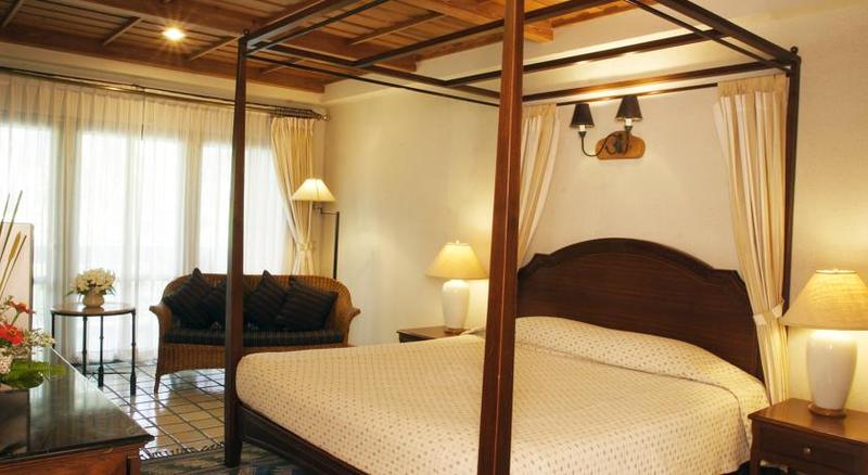 Room thumbnail 3