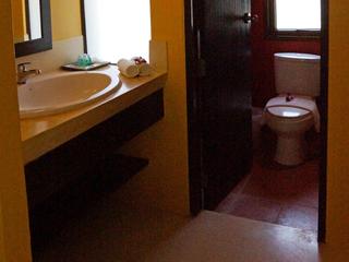 Room thumbnail 3
