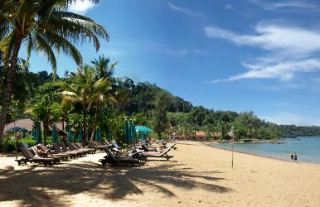 Beach thumbnail 5
