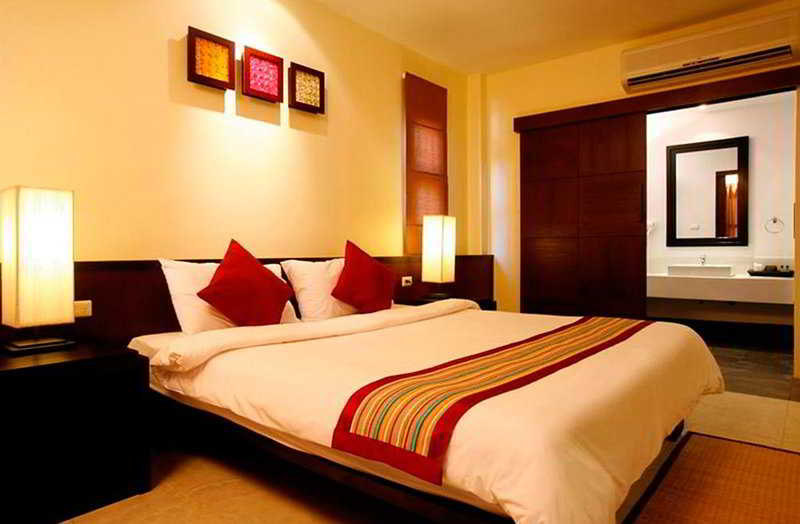 Room thumbnail 11