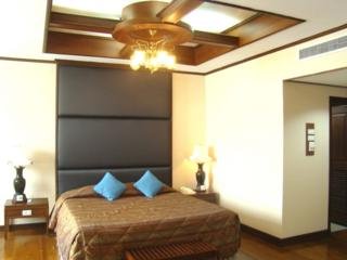 Room thumbnail 5