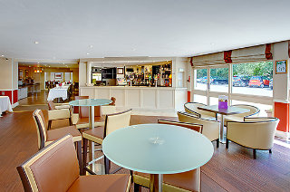 Bar
 di County Hotel Woodford