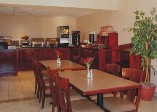 Restaurant
 di Quality Inn St. Peterborough