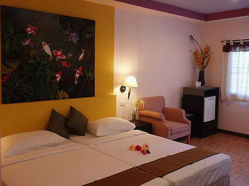 Room thumbnail 1