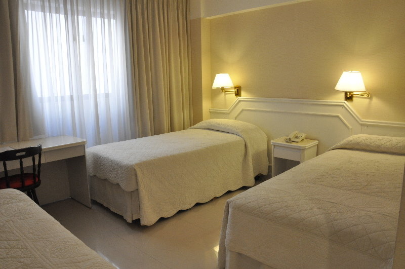 Room thumbnail 9