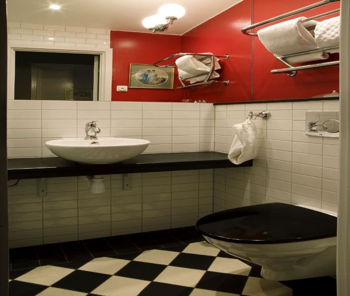 Room
 di Lady Hamilton