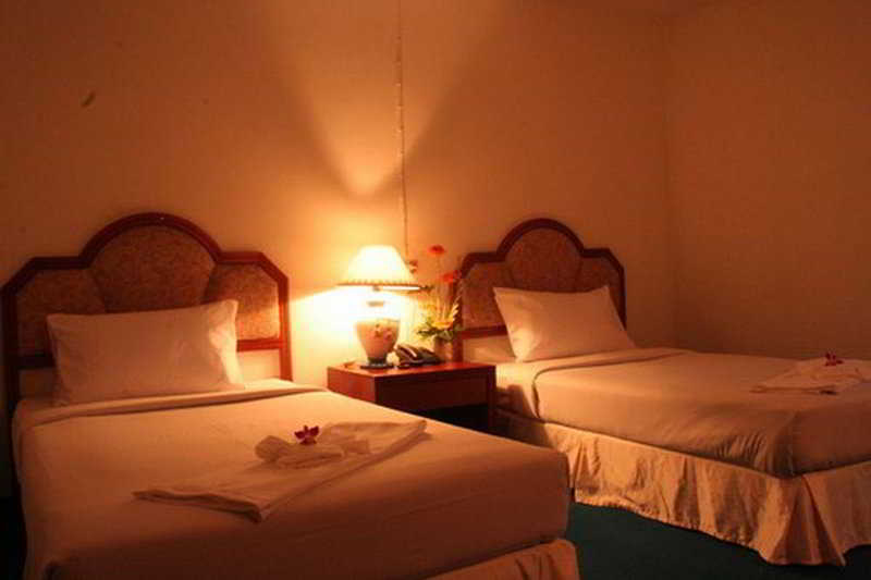 Room thumbnail 2