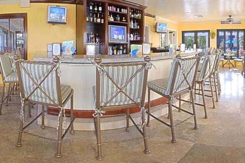 Bar
 di Delray Sands Resort 