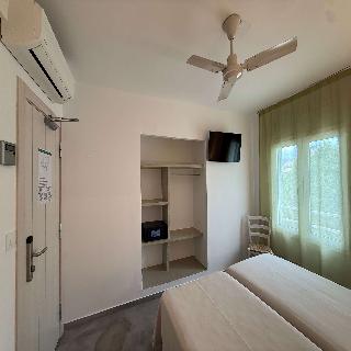Room Room