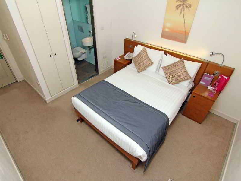 Ambassadors Bloomsbury, Londyn