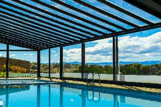 Design Suites Calafate - Pool