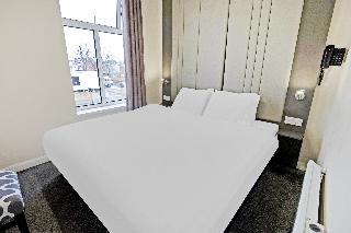 OYO The Baltimore Hotel photo 2