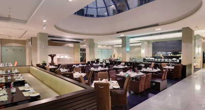 Restaurant
 di Lotus Grand Hotel Apartments