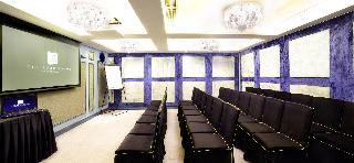 Conferences
 di The Luxe Manor