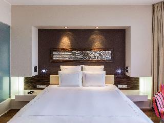 Grand Room Harbour View
