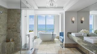2 Bedroom Sapphire Suite