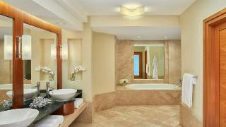 1 Bedroom Azure Suite