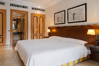 Room Room