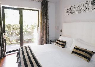 Room Room