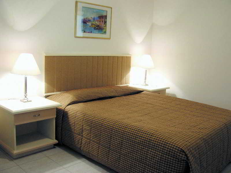 Room
 di Queen's Park Turkiz Family Club