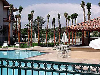Pool
 di Hilton Garde Inn Palm Springs/Rancho Mirage