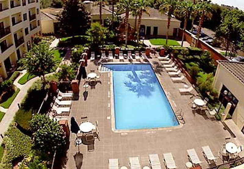 Pool
 di Courtyard by Marriott Convention Center