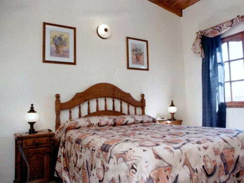 Room thumbnail 5