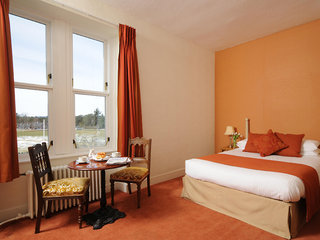 Room
 di The Huntly Arms Hotel