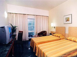 Room
 di The Centurion Hotel