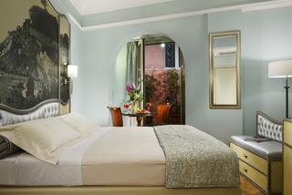 Grand Hotel Savoia, Genoa