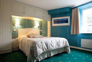 Room
 di The Glen Lui