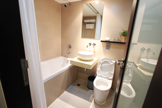 Room thumbnail 3