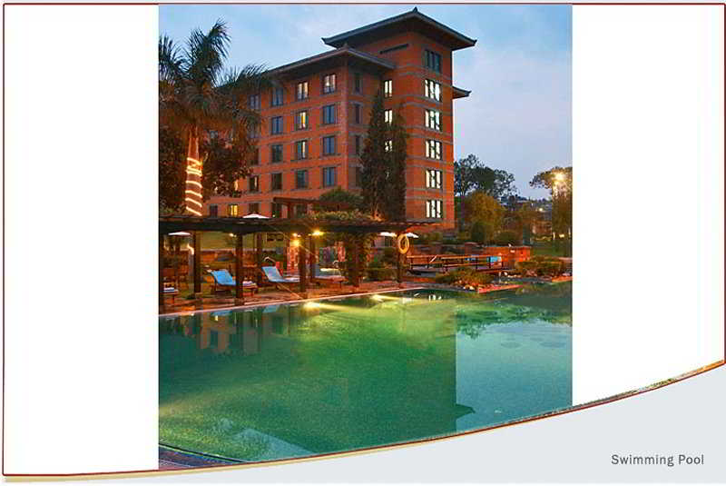 Pool
 di Crowne Plaza Kathmandu - Soltee