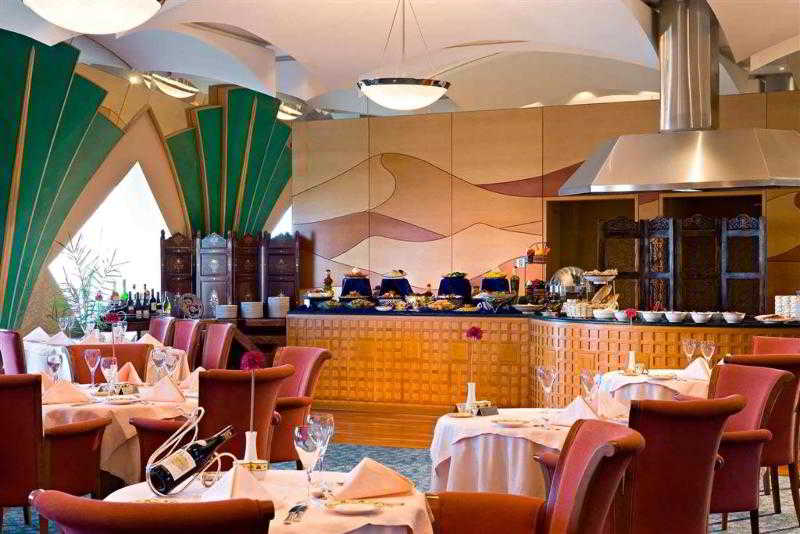 Oryx Grand Jebel Hafeet Hotel