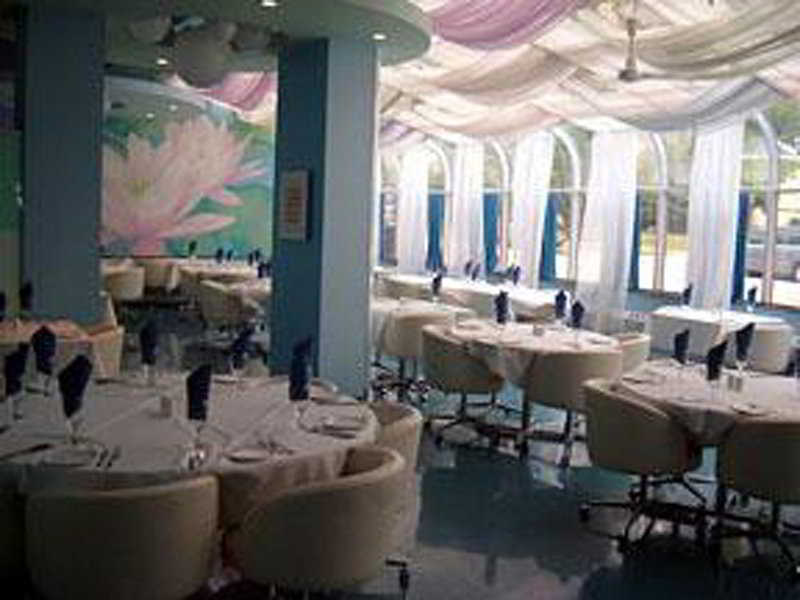 Restaurant
 di Comfort Inn & Suites Dtwn Lakeshore