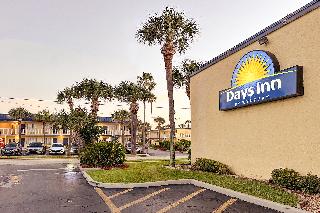 Days Inn by Wyndham Cocoa Beach Port Canaveral