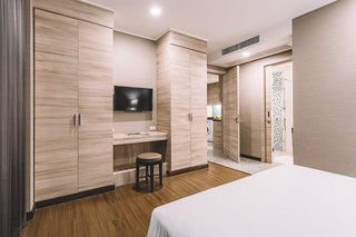 Room thumbnail 33