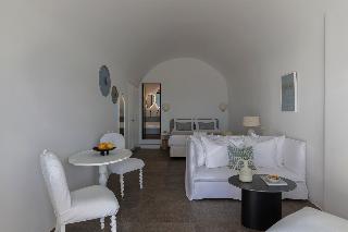 Canaves Oia Suites