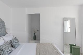 Canaves Oia Suites