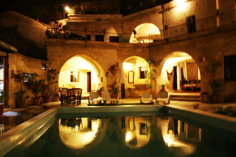 Pool
 di Local Cave House